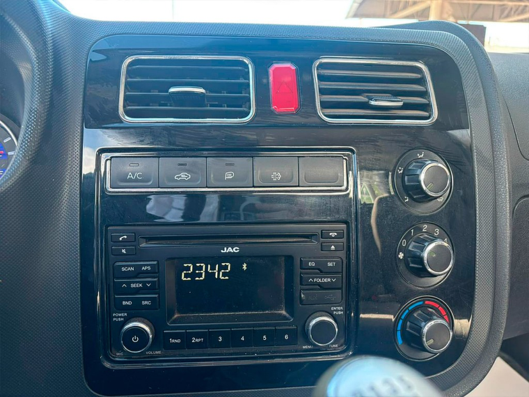 X200 2.0 MT / AÑO 2019 / 74.917 KMS 10