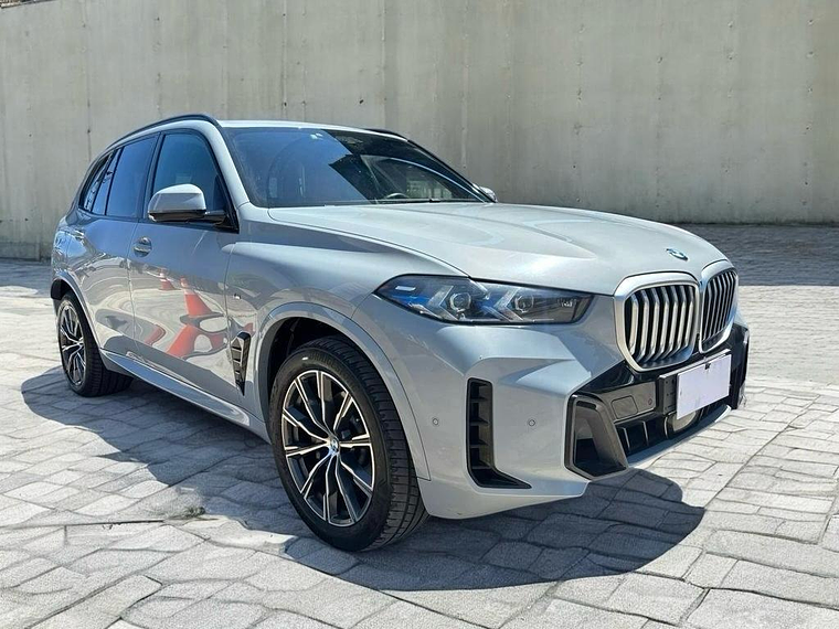 X5 XDRIVE 30D M SPORT AWD 3.0 AUT / AÑO 2024 / 40.260 KMS  2
