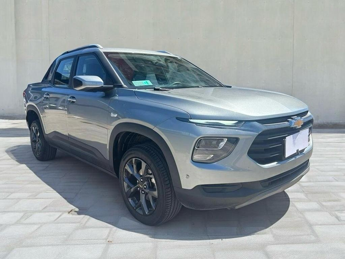 MONTANA PREMIER 1.2 MT / AÑO 2025 / 12.400 KM 1