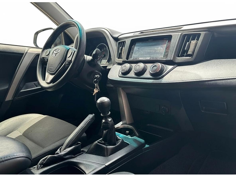 RAV 4 2.0 /AÑO 2017 / 80.200 KM 6