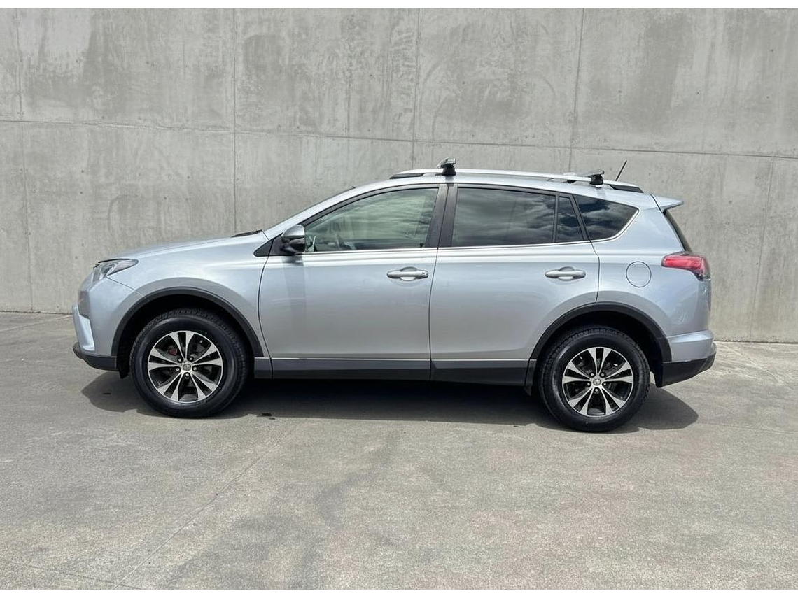 RAV 4 2.0 /AÑO 2017 / 80.200 KM 3