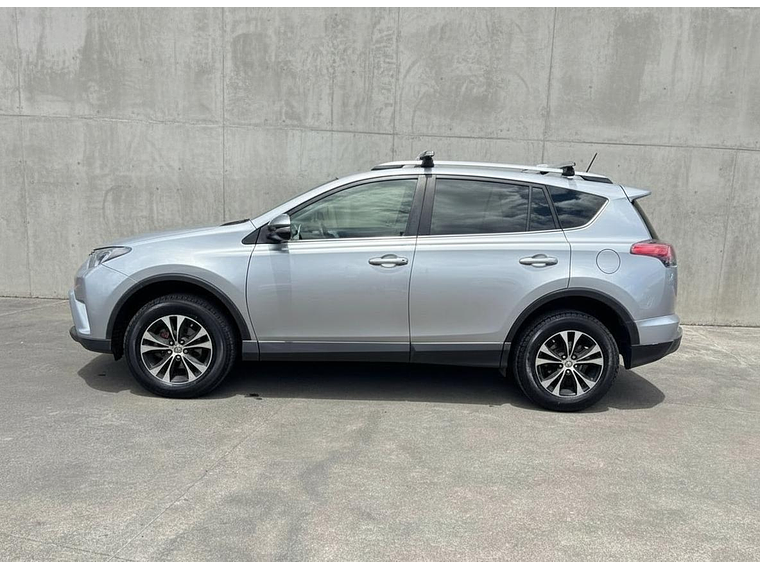 RAV 4 2.0 /AÑO 2017 / 80.200 KM 3