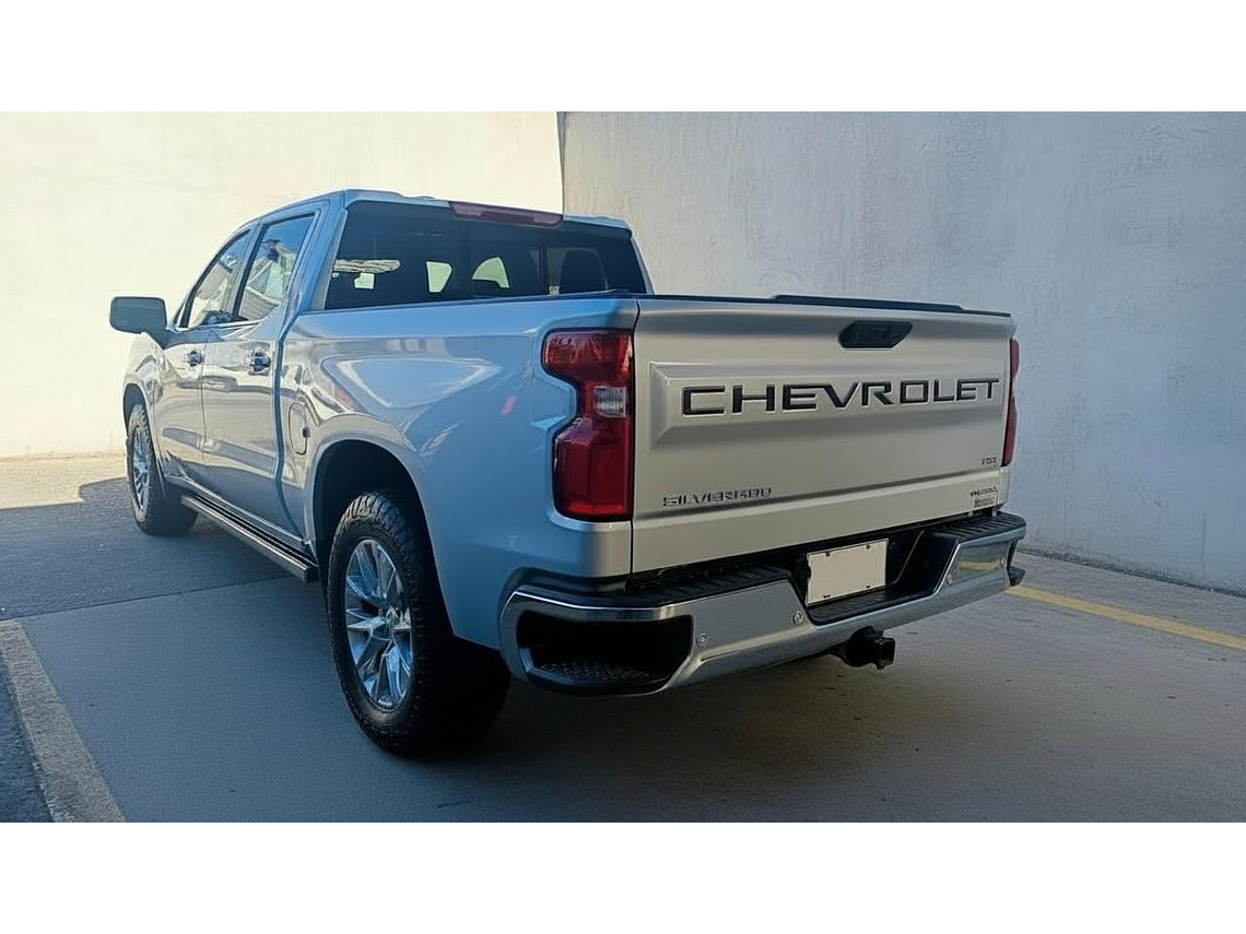 SILVERADO 5.3 LTZ 4x4 AT /AÑO 2021 / 65.500 KMS 5