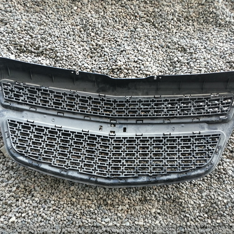 Parrilla cv tornado 11-21 negra mate ls/lt l4 4 cilindros 1.8l 2 puertas 1