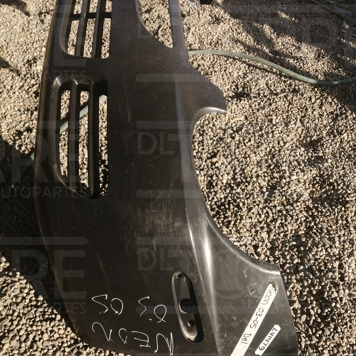 Fascia delantera dodge neon 03-05 p/pintar s/hoyo 2