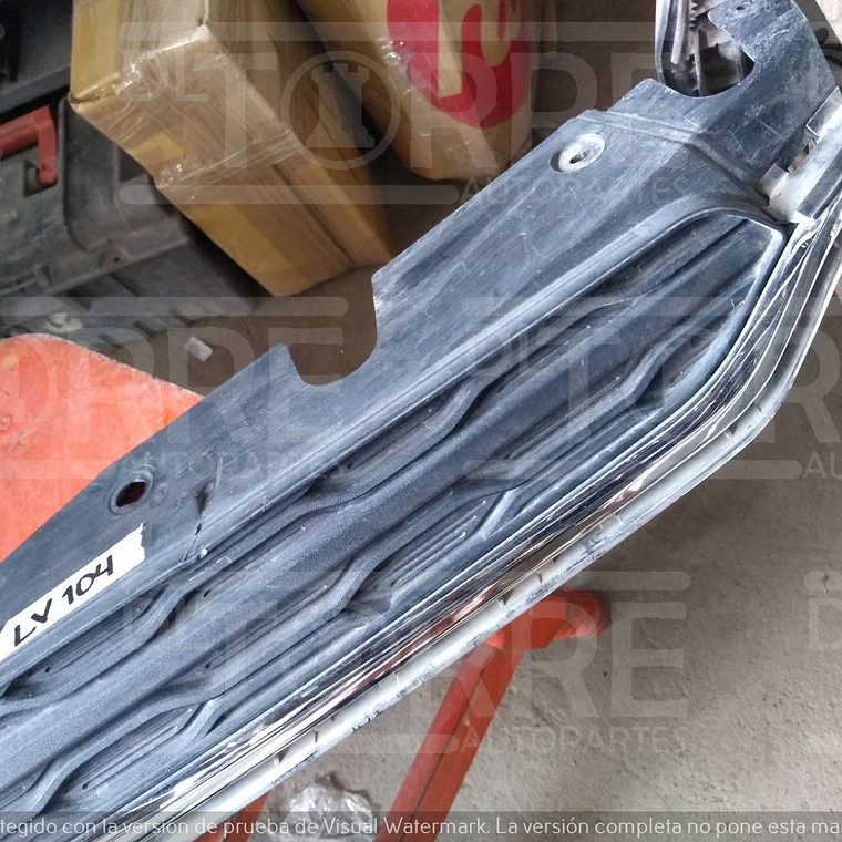 Parrilla chevrolet equinox central delt 2016-2017 1