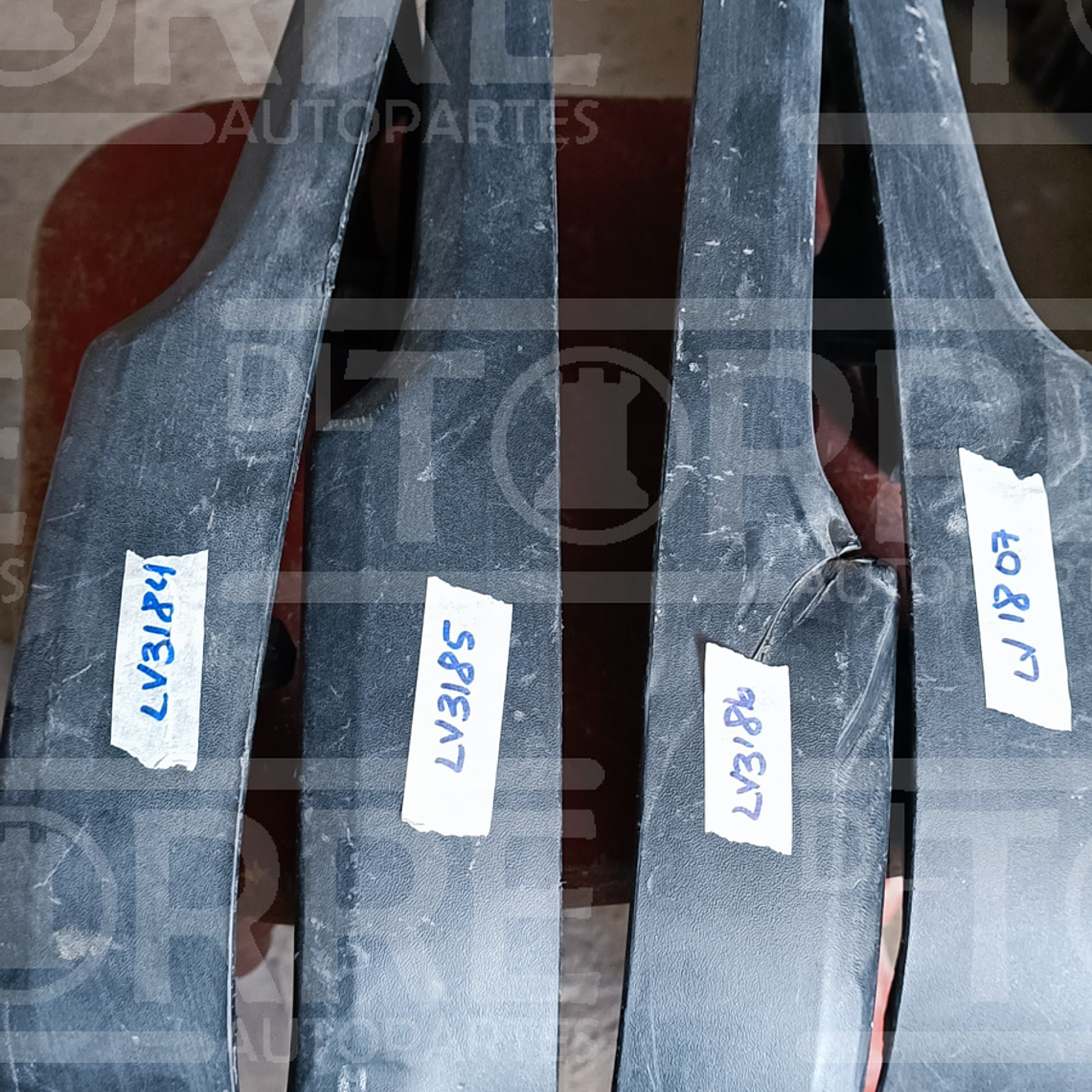 Aleron pisada toyota hilux 2016-2022 2