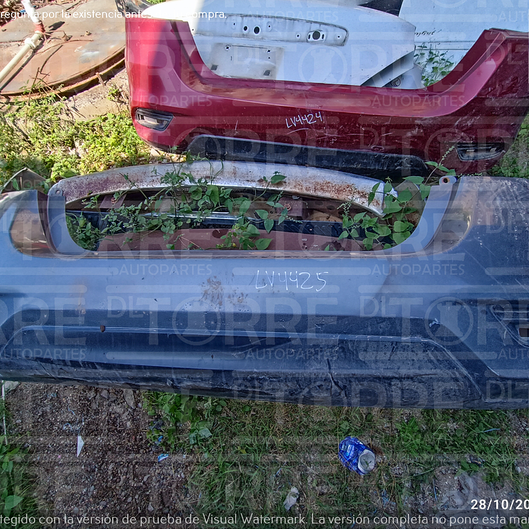 Fascia  de Nissan Sentra tras, 2017-2019 1