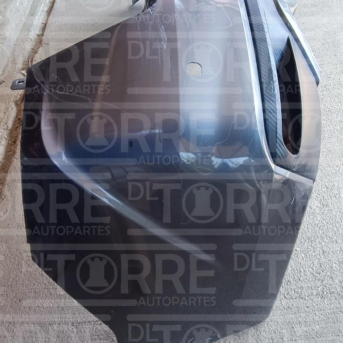 Fascia  de Nissan Versa tras, 2020-2023 2