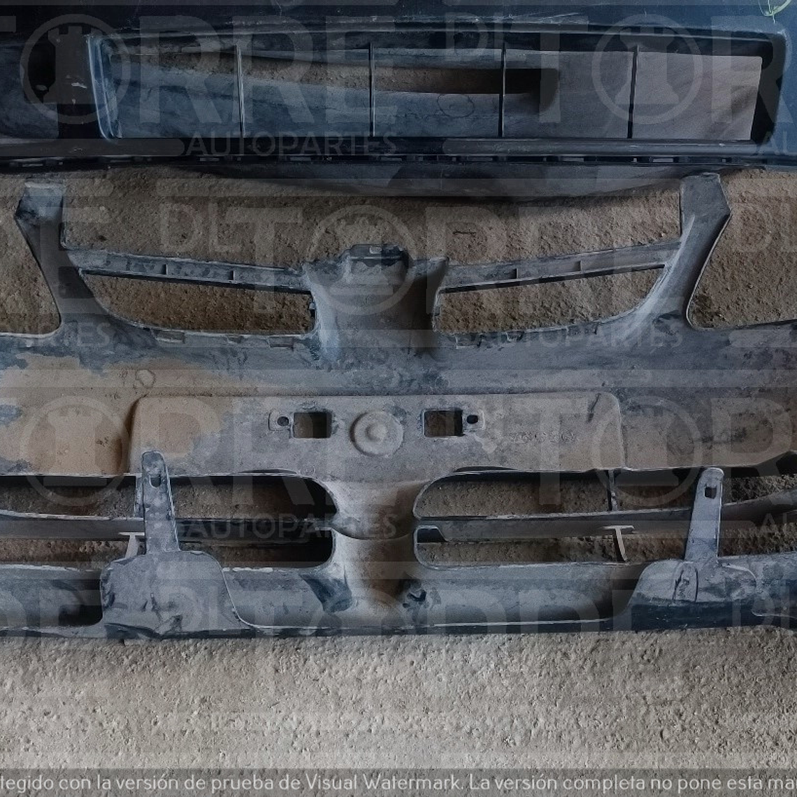 Fascia  de Nissan Almera del, 2001 a 2002 6