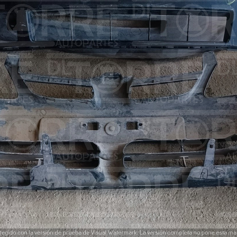 Fascia  de Nissan Almera del, 2001 a 2002 6