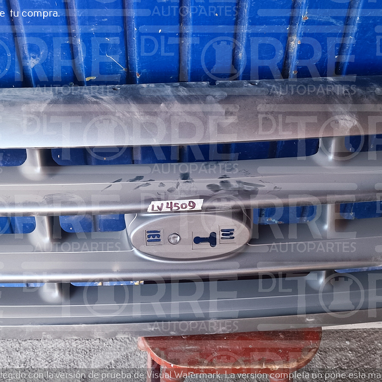 Parrilla de Ford Super Duty central, delantera, exterior, superior, 2005-2007 2