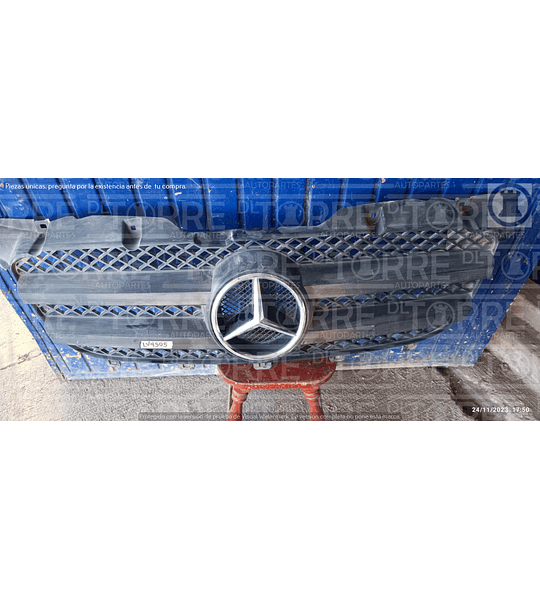 Parrilla de Mercedes-Benz Sprinter central, delantera, exterior, superior,