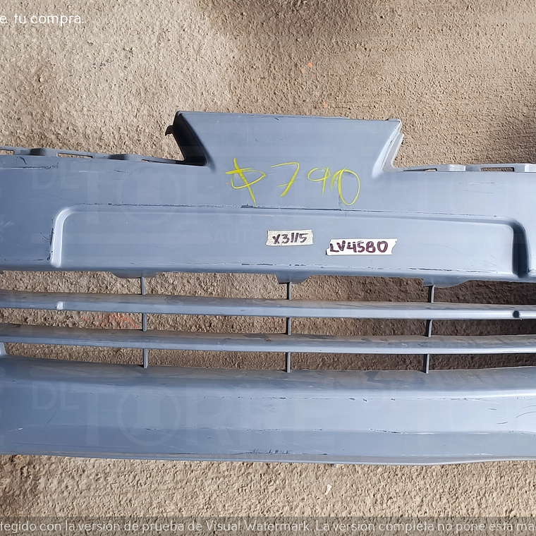 Fascia de Nissan Micra central, delantera, exterior, superior, 2005-2006 3