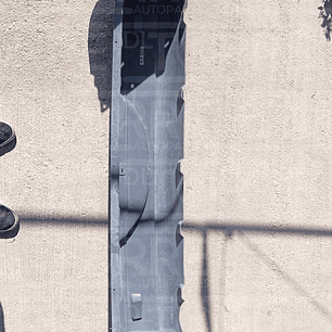 Fascia de Jeep Liberty central, trasera, exterior, superior, 2002-2007