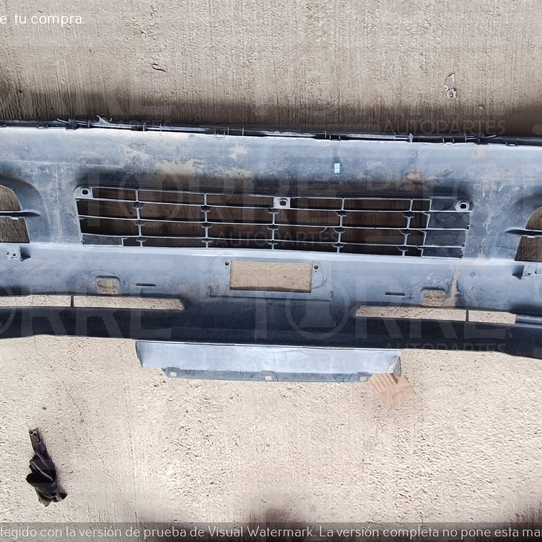 Fascia de Toyota Hiace central, delantera, exterior, superior, 2006-2010 3
