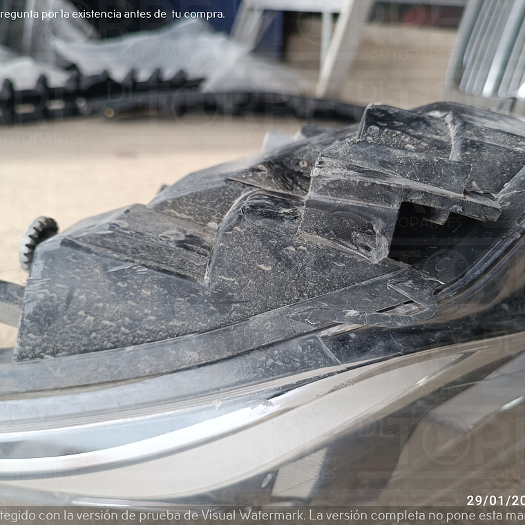 Faro  de Toyota CHR izquierdo, 2018-2020 9