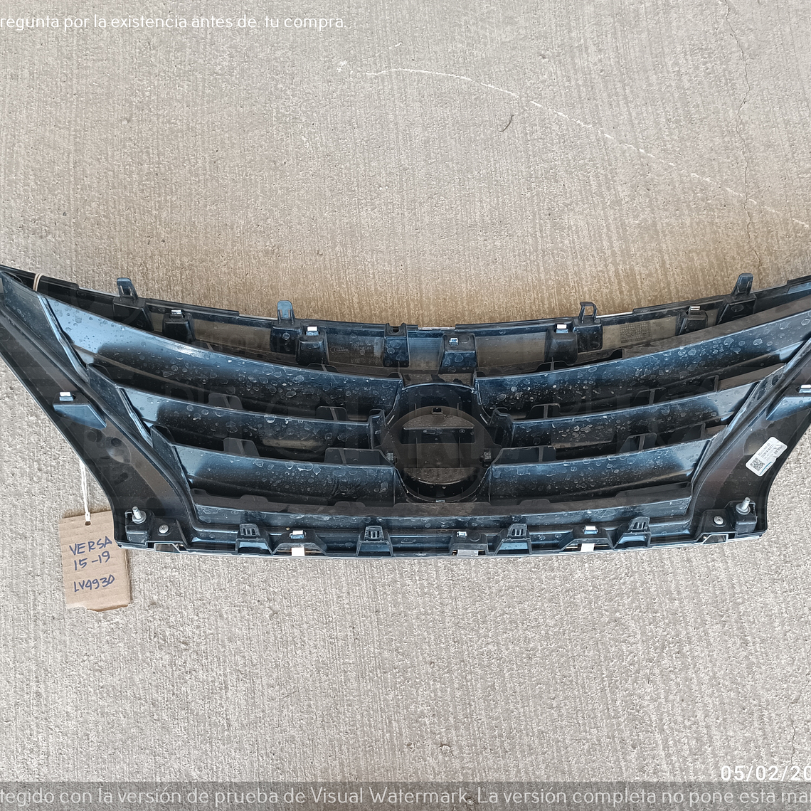 Parrilla  de Nissan Versa, 2015-2019 2