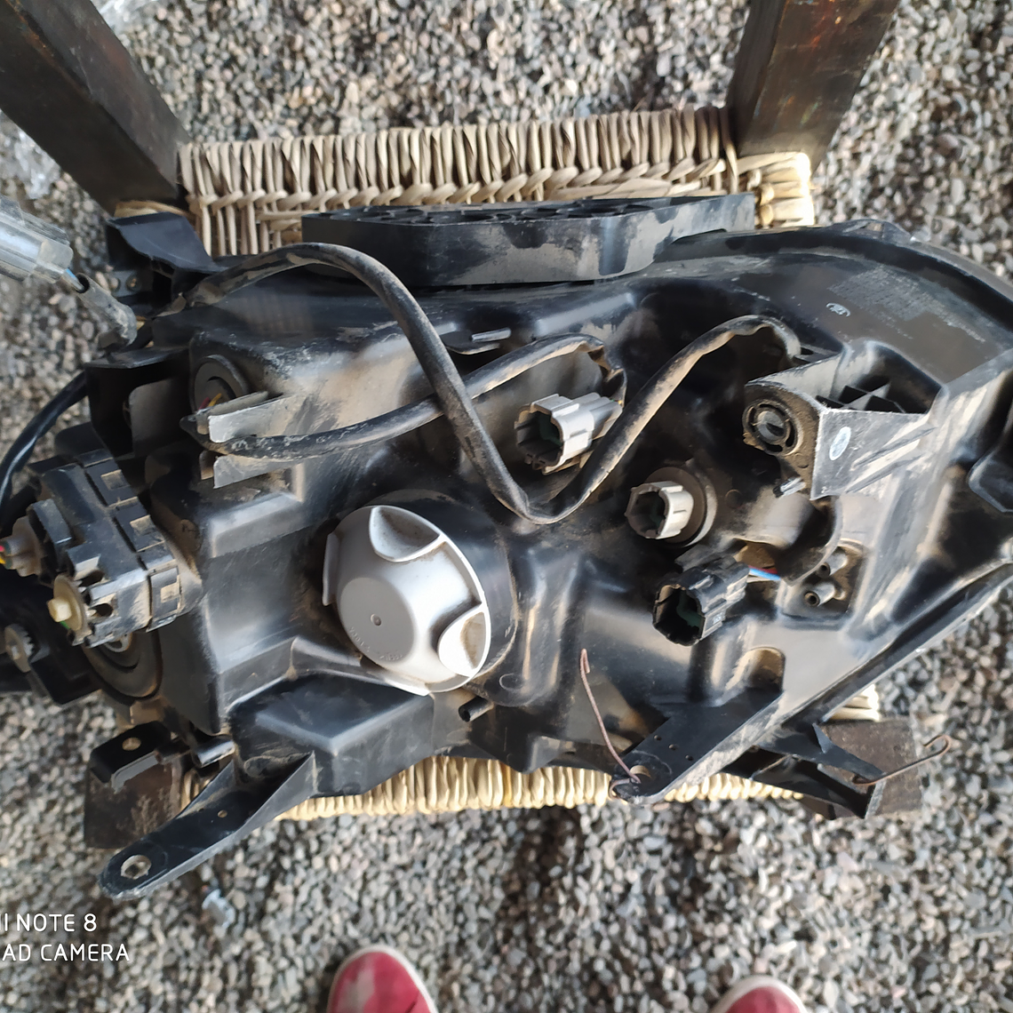 Parrilla nissan frontier central delt 2009-2011 4