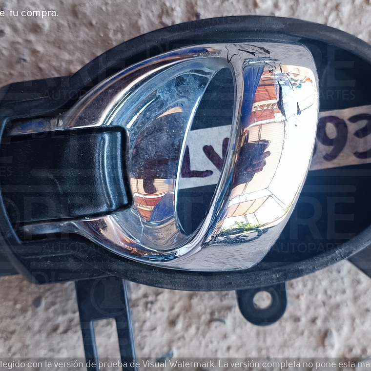 Manija interior de Nissan Versa izquierdo, trasero, interior, 2012-2019 1