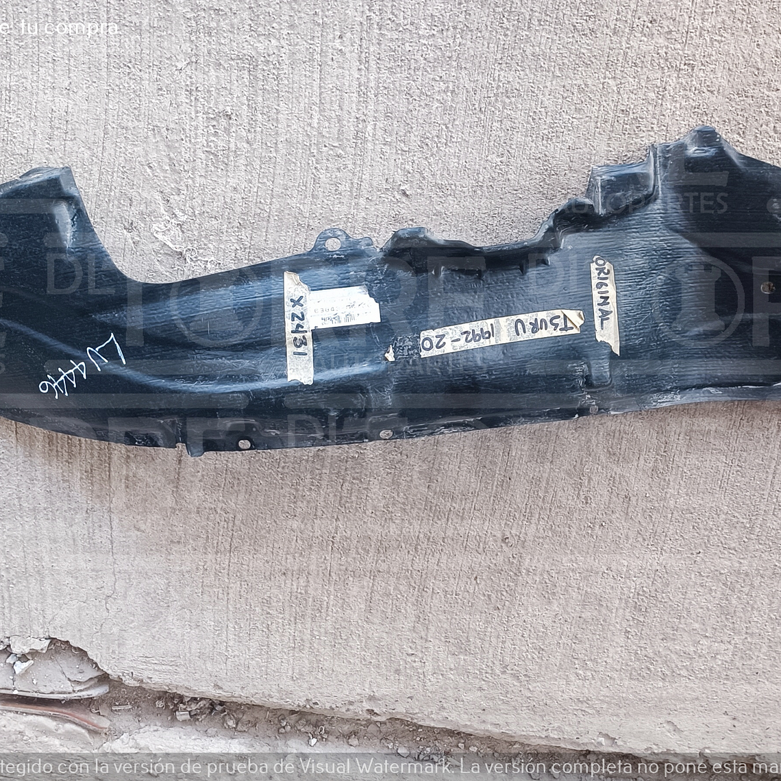 Tolva interior para salpicadero de Nissan  1