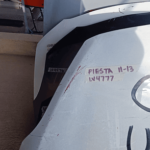 Cofre  de Ford Fiesta central, delantero, exterior, superior, 2011-2013