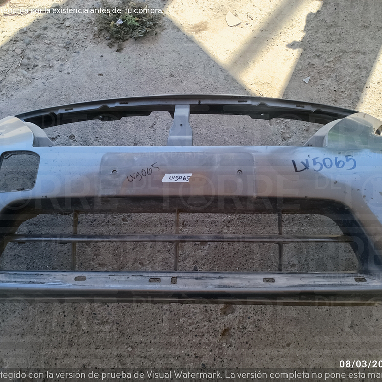 Fascia de Nissan Versa delantero, 2015-2019 9