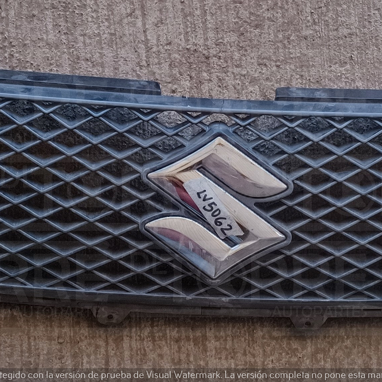 Parrilla  de Suzuki Grand Vitara central, delantero, 2006-2008 1