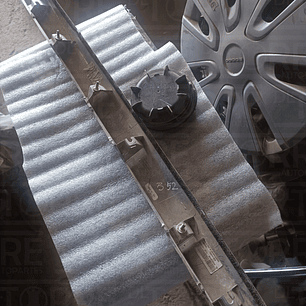 Cromo  de Nissan Sentra central, trasero, 2007-2012