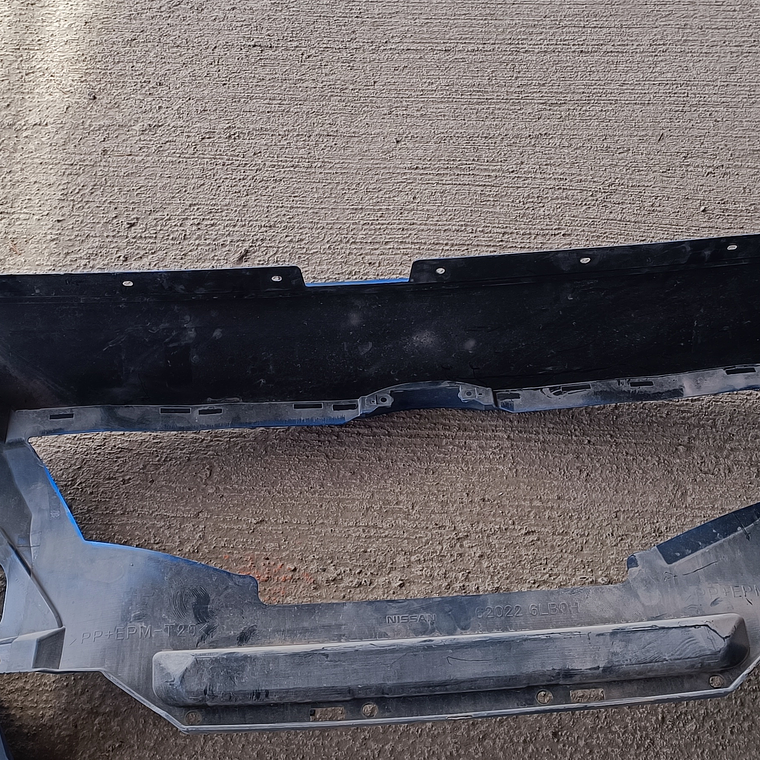 Fascia  de Nissan Sentra central, delantero, exterior, superior, 2020-2023 8