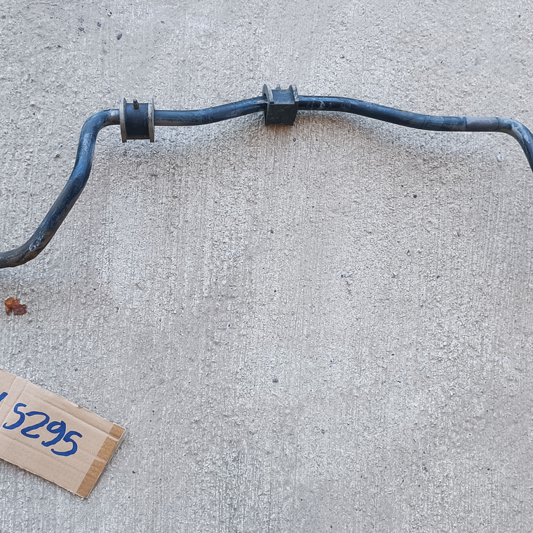 Barra estabilizadora de Dodge Attitude 2015-2024 1