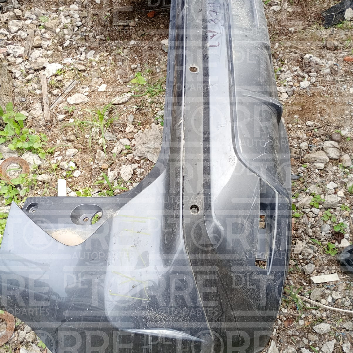 Fascia de Nissan Kicks trasero, 2021-2023 6