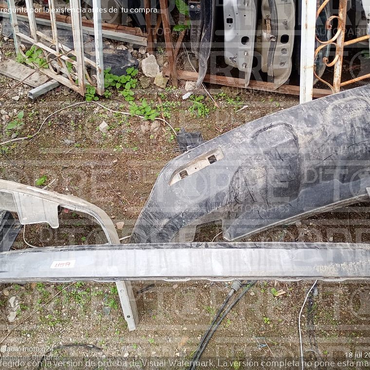 Fascia de Honda CR-V central, trasero, 2010-2011 1