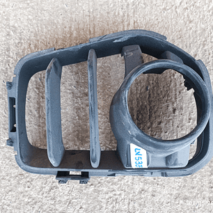 Bisel de Nissan Urvan delantero,