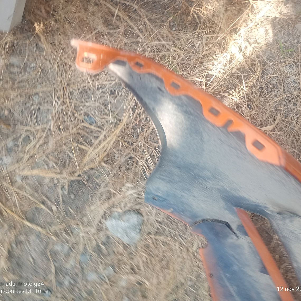 Fascia de Nissan Versa central, delantero, 2020-2023 3