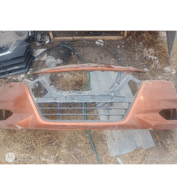 Fascia de Nissan Versa central, delantero, 2020-2023