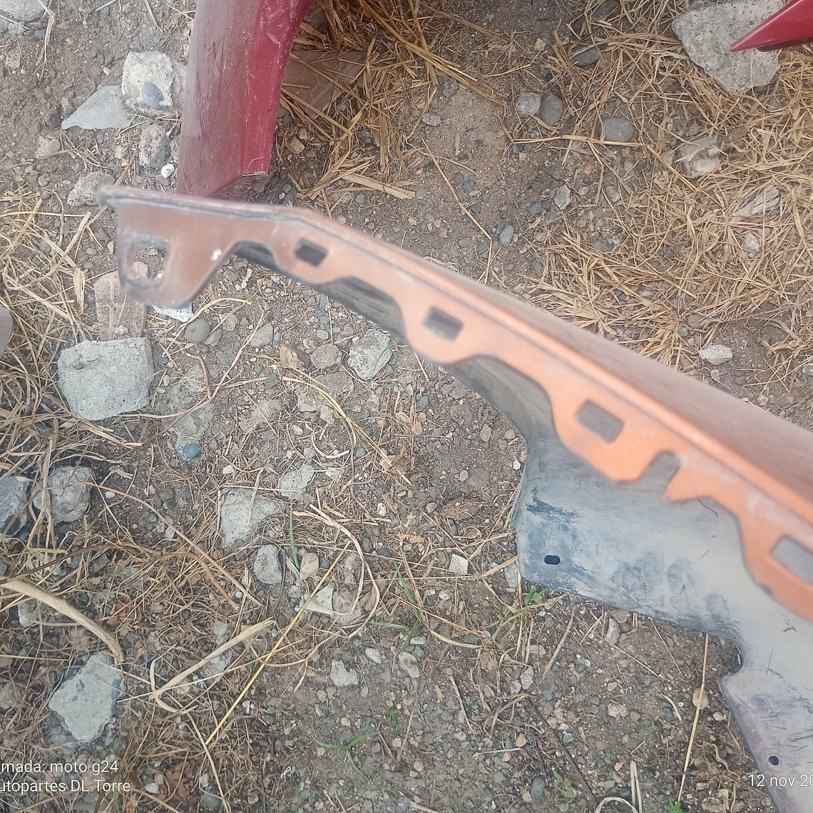 Fascia de Nissan Versa central, delantero, 2020-2023 3