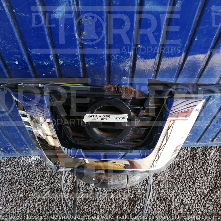 Parrilla de Nissan YUKE central, delantero, exterior, superior, 2015 a 2017 2