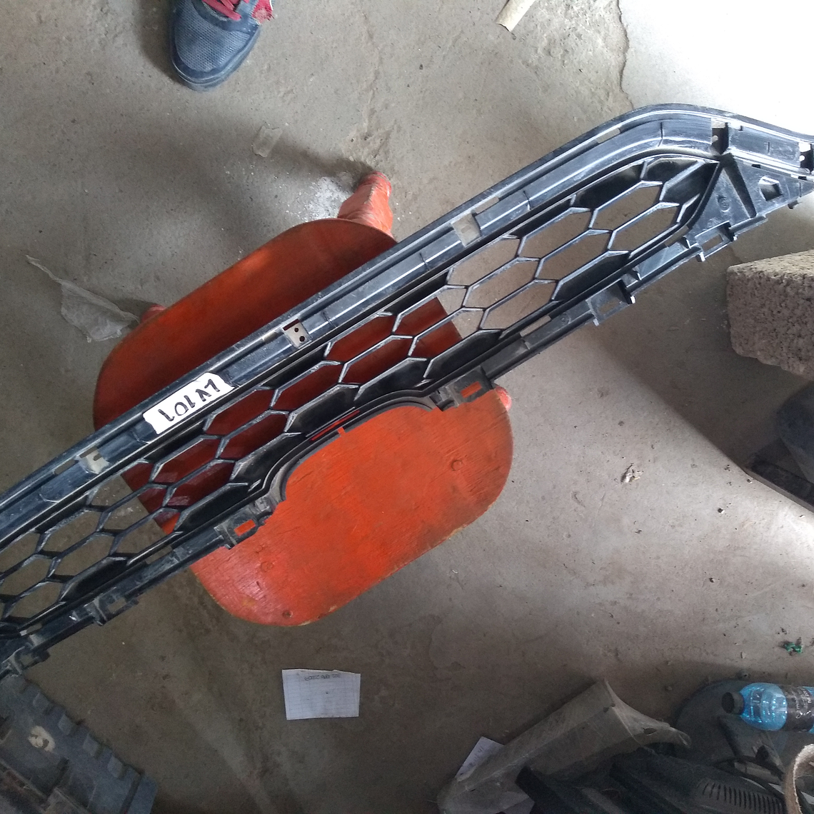 Parrilla Honda CRV 2015-2016 1