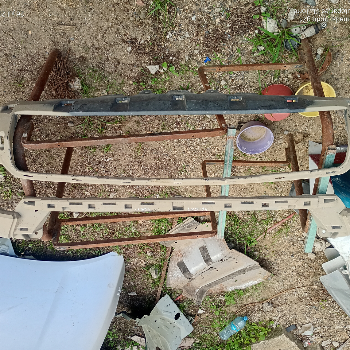 Fascia de Toyota Tacoma central, delantero, exterior, superior, 2016-2023 1