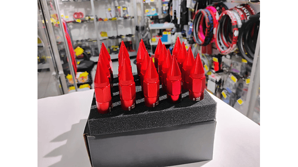 Set 20 Tuercas de Seguridad de aluminio  Punta de Bala - Lujo y Estilo (Rojo) 7