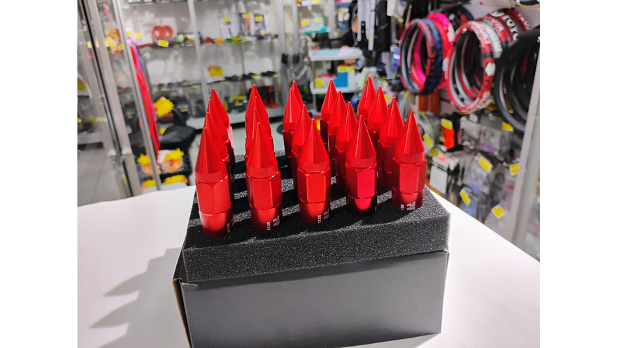 Set 20 Tuercas de Seguridad de aluminio  Punta de Bala - Lujo y Estilo (Rojo) 7