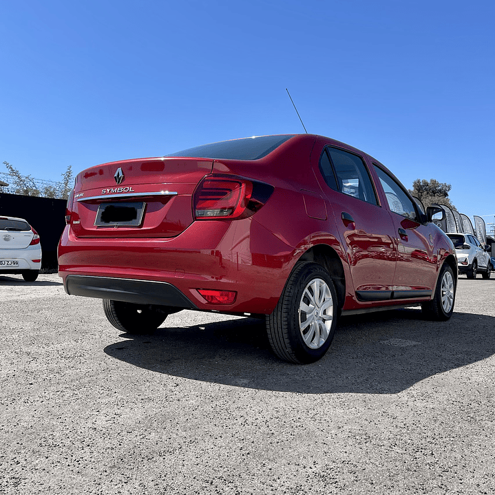 Renault Symbol 1.6 Manual Zen 2017 4