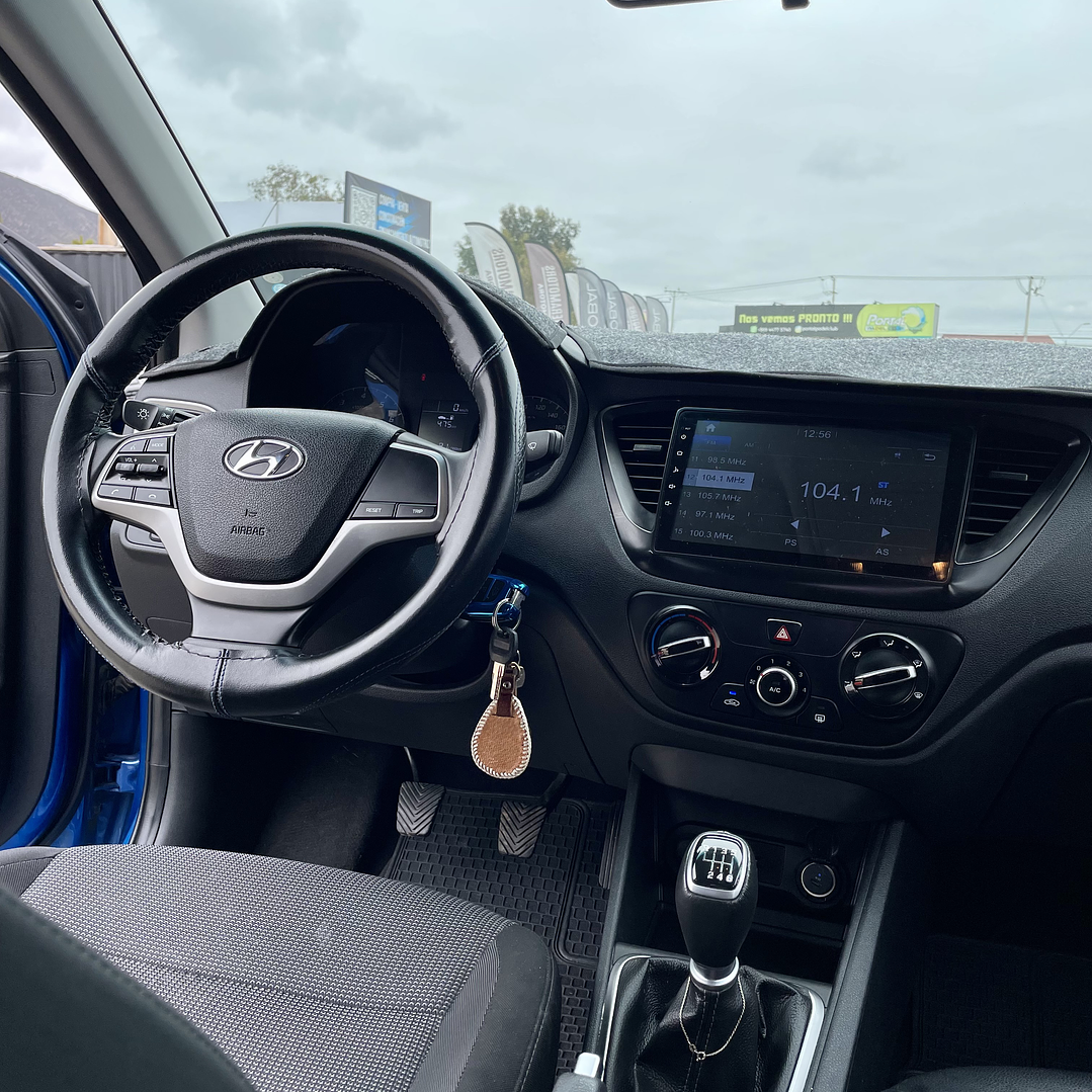 Hyundai Accent 1.4 Value Manual 2021 8