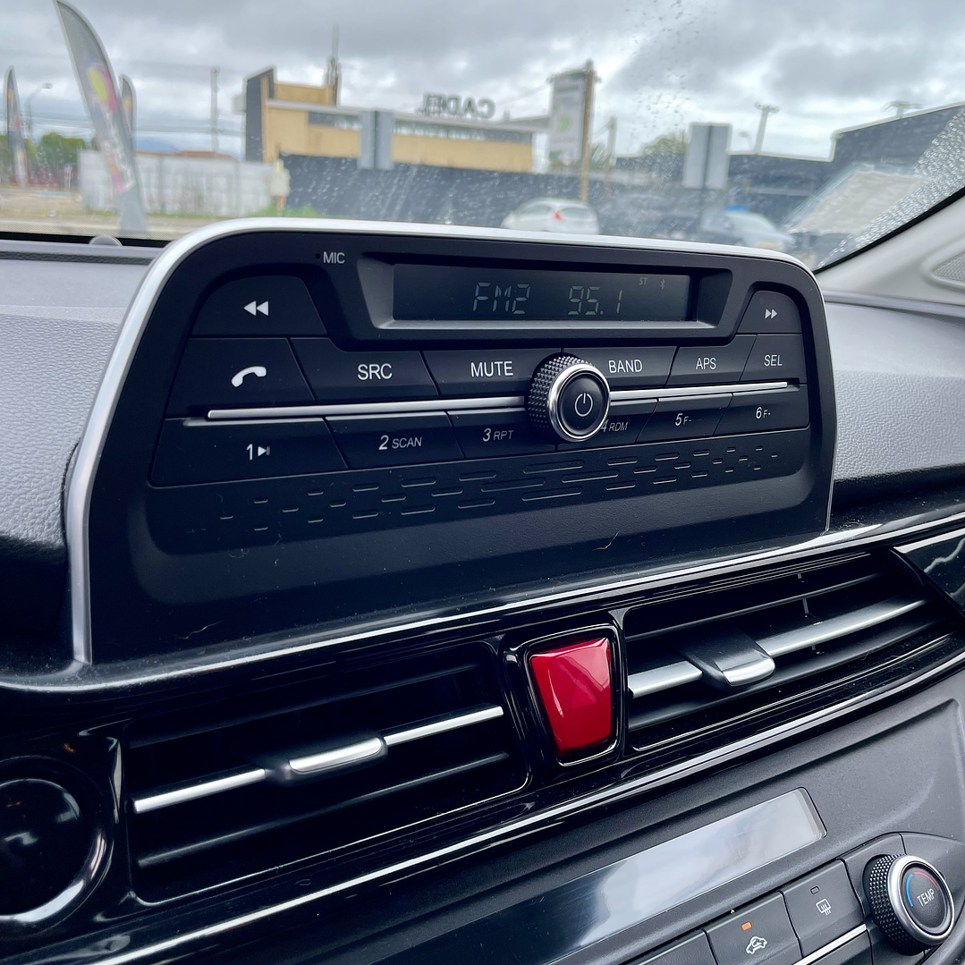 Jac JS4 1.6 Manual Comfort Smart 2022 9