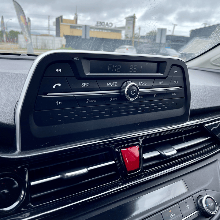 Jac JS4 1.6 Manual Comfort Smart 2022 9