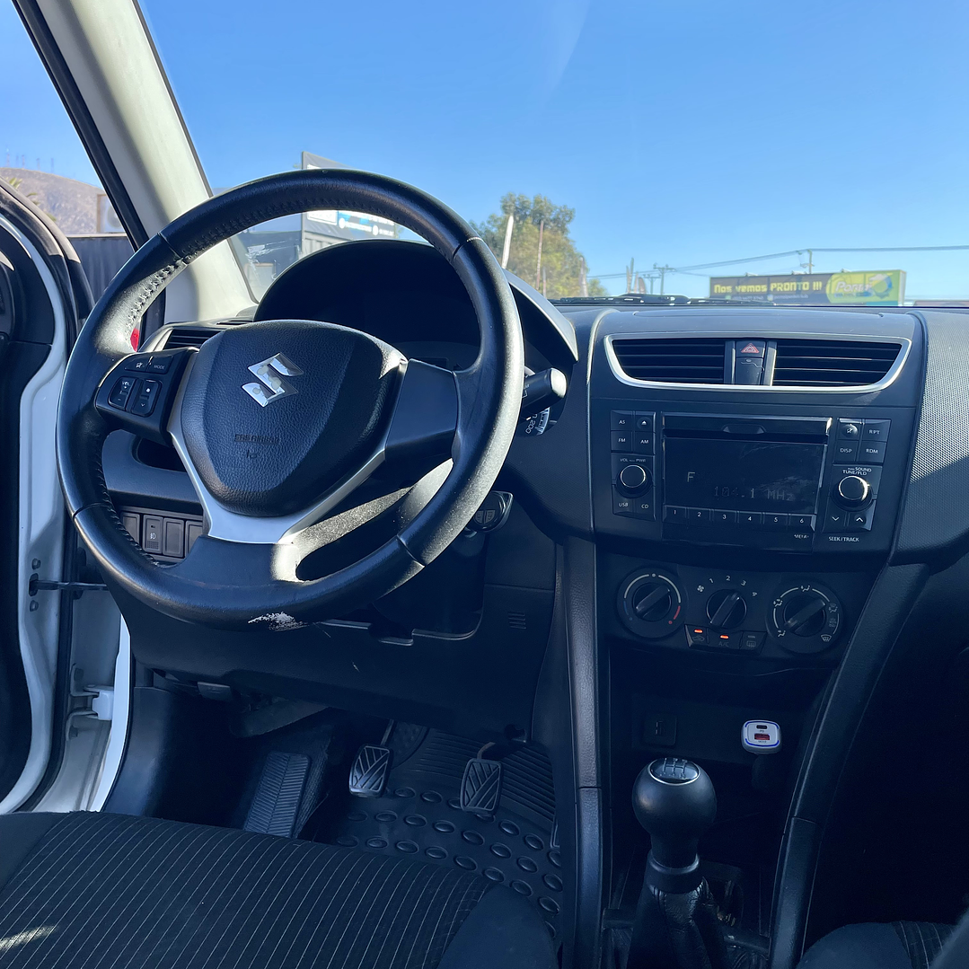 Suzuki Swift 1.2 GLS Manual 2015 4