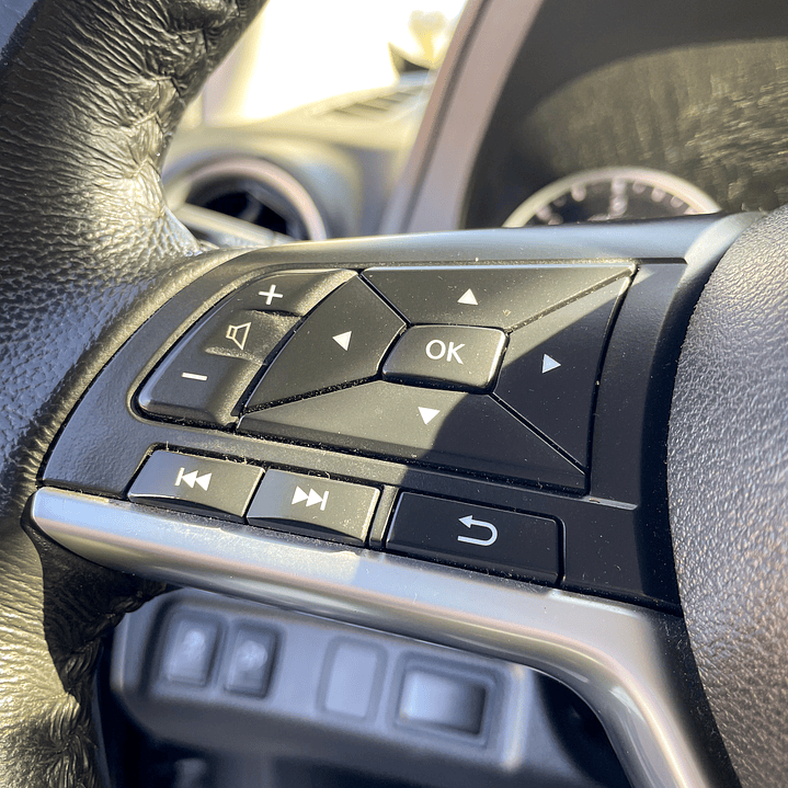 Nissan Navara 2.3 Manual 4x2 EX 2022 13