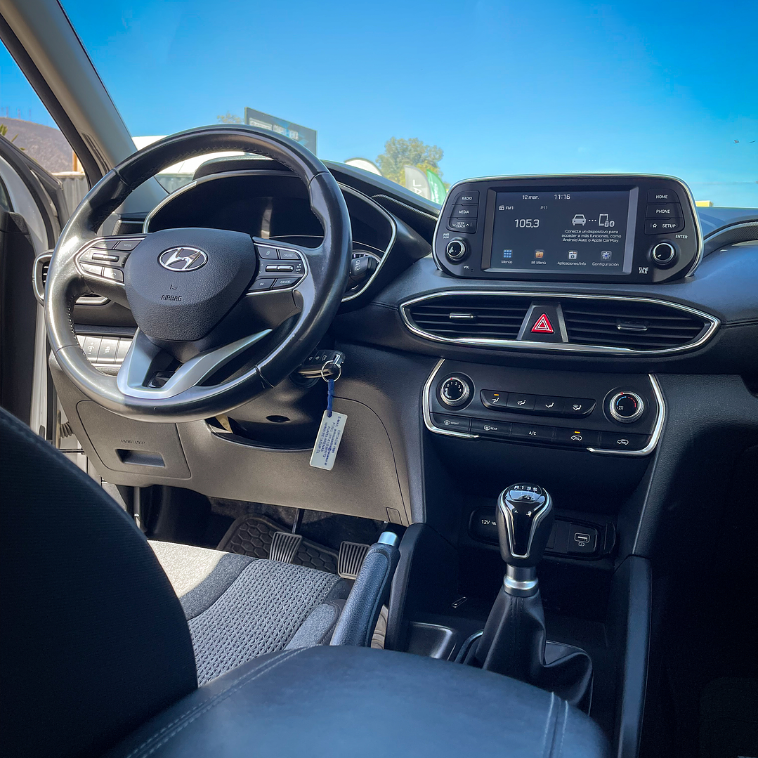 Hyundai Santa Fe 2.4 Manual 5 Asientos GLS 2019 7