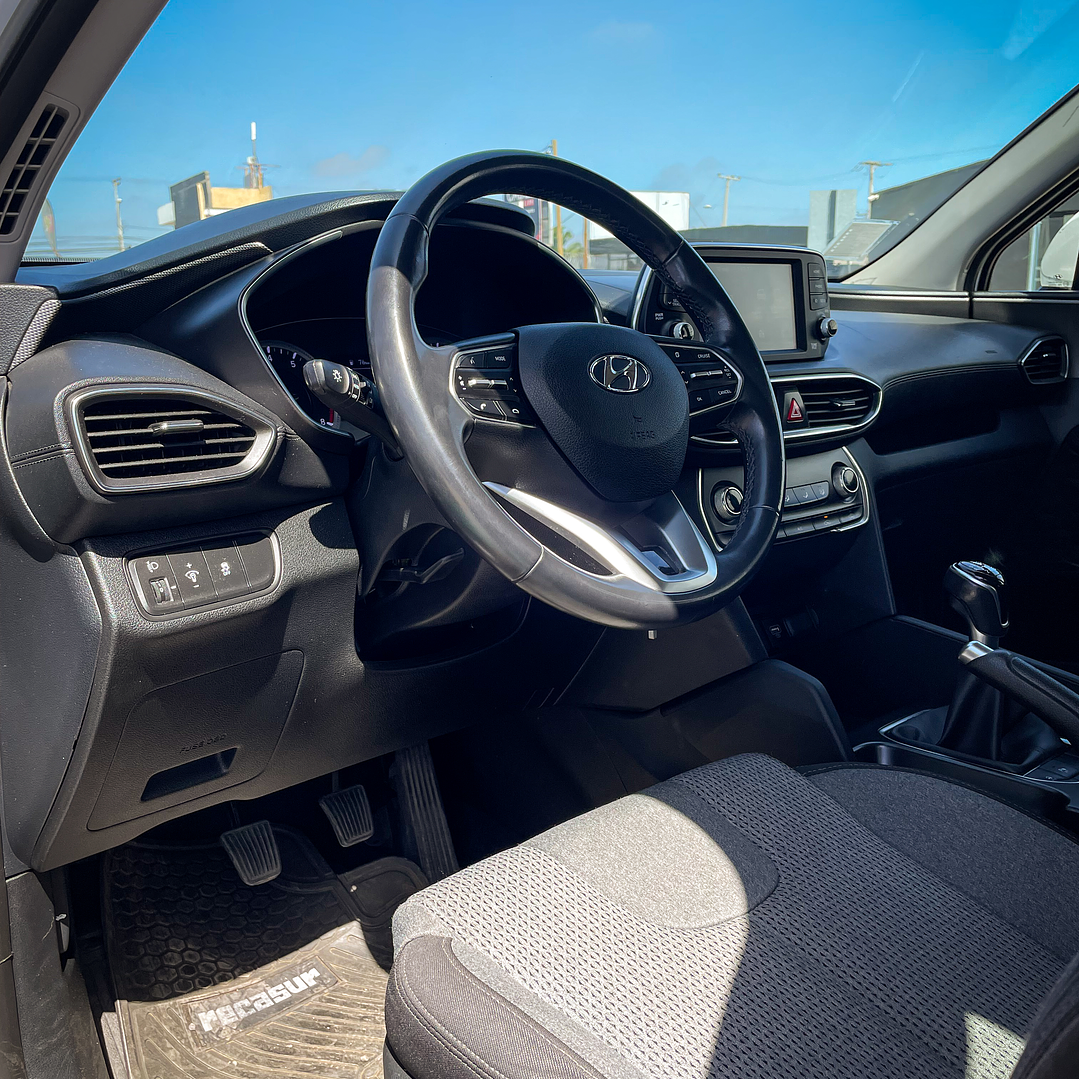 Hyundai Santa Fe 2.4 Manual 5 Asientos GLS 2019 9